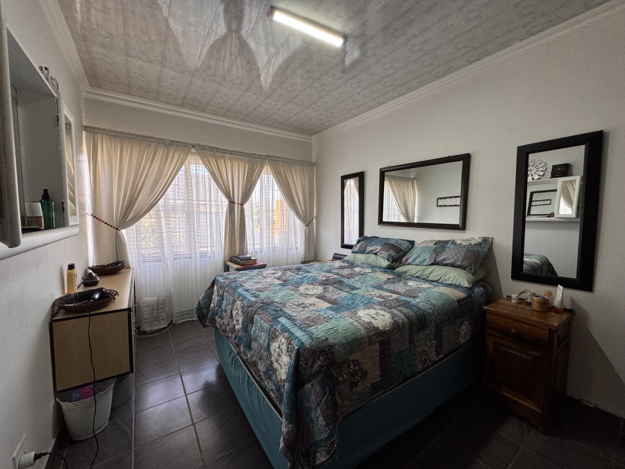 2 Bedroom Property for Sale in Potchefstroom North West